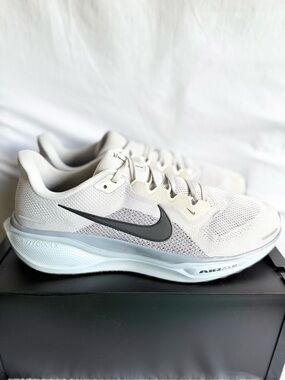 AUTHENTIC Nike Air Zoom Pegasus 41 Platinum Light Blue size 11 FD2722-015 USED